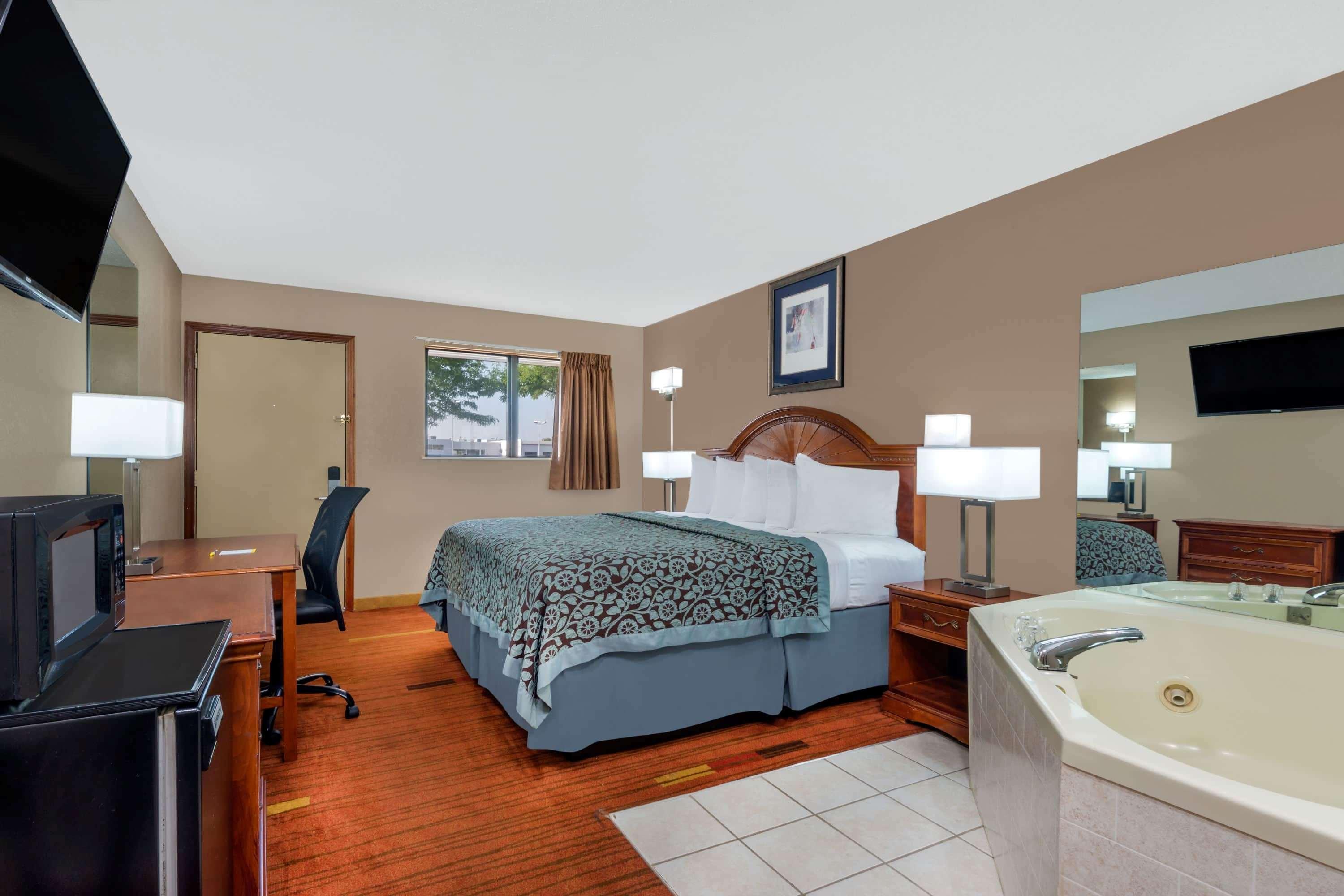 Days Inn By Wyndham Maumee/Toledo Exteriér fotografie
