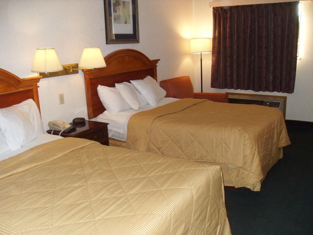 Days Inn By Wyndham Maumee/Toledo Exteriér fotografie