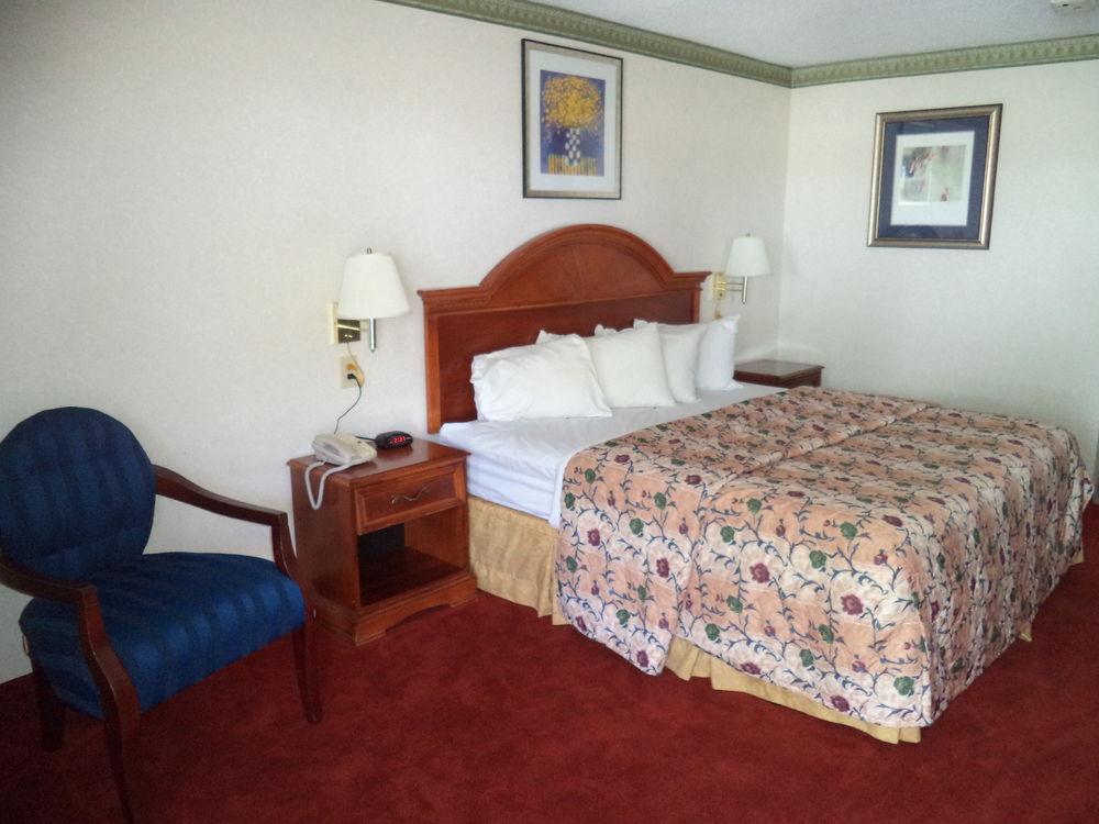 Days Inn By Wyndham Maumee/Toledo Exteriér fotografie