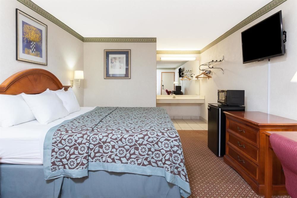 Days Inn By Wyndham Maumee/Toledo Exteriér fotografie