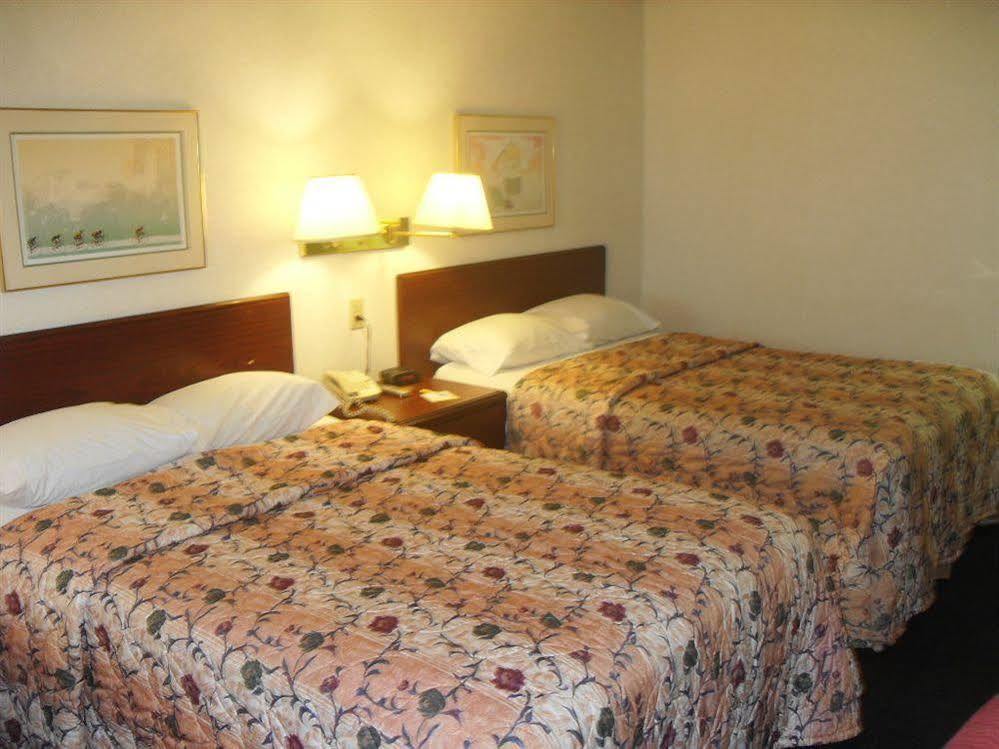 Days Inn By Wyndham Maumee/Toledo Exteriér fotografie