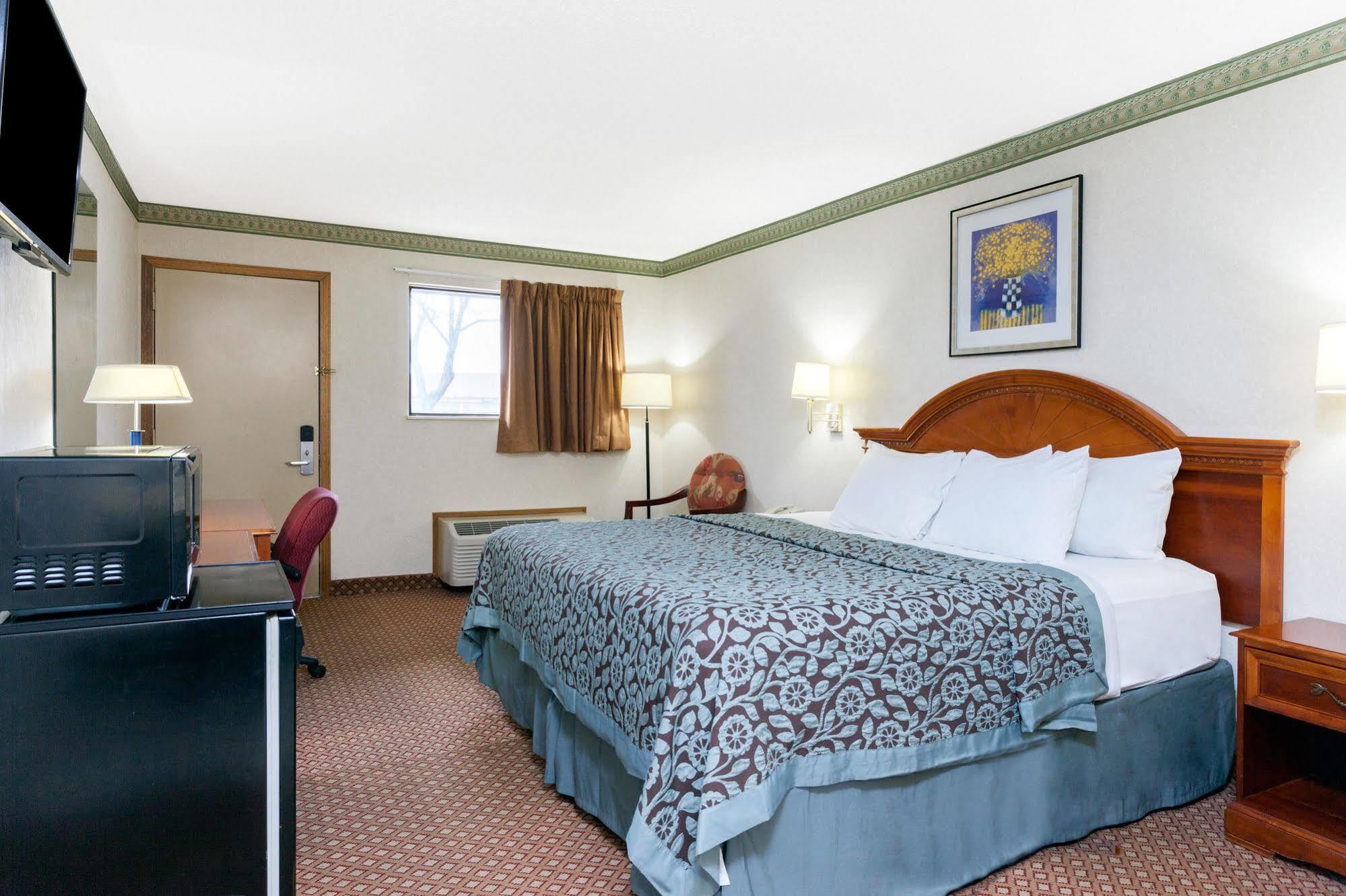 Days Inn By Wyndham Maumee/Toledo Exteriér fotografie