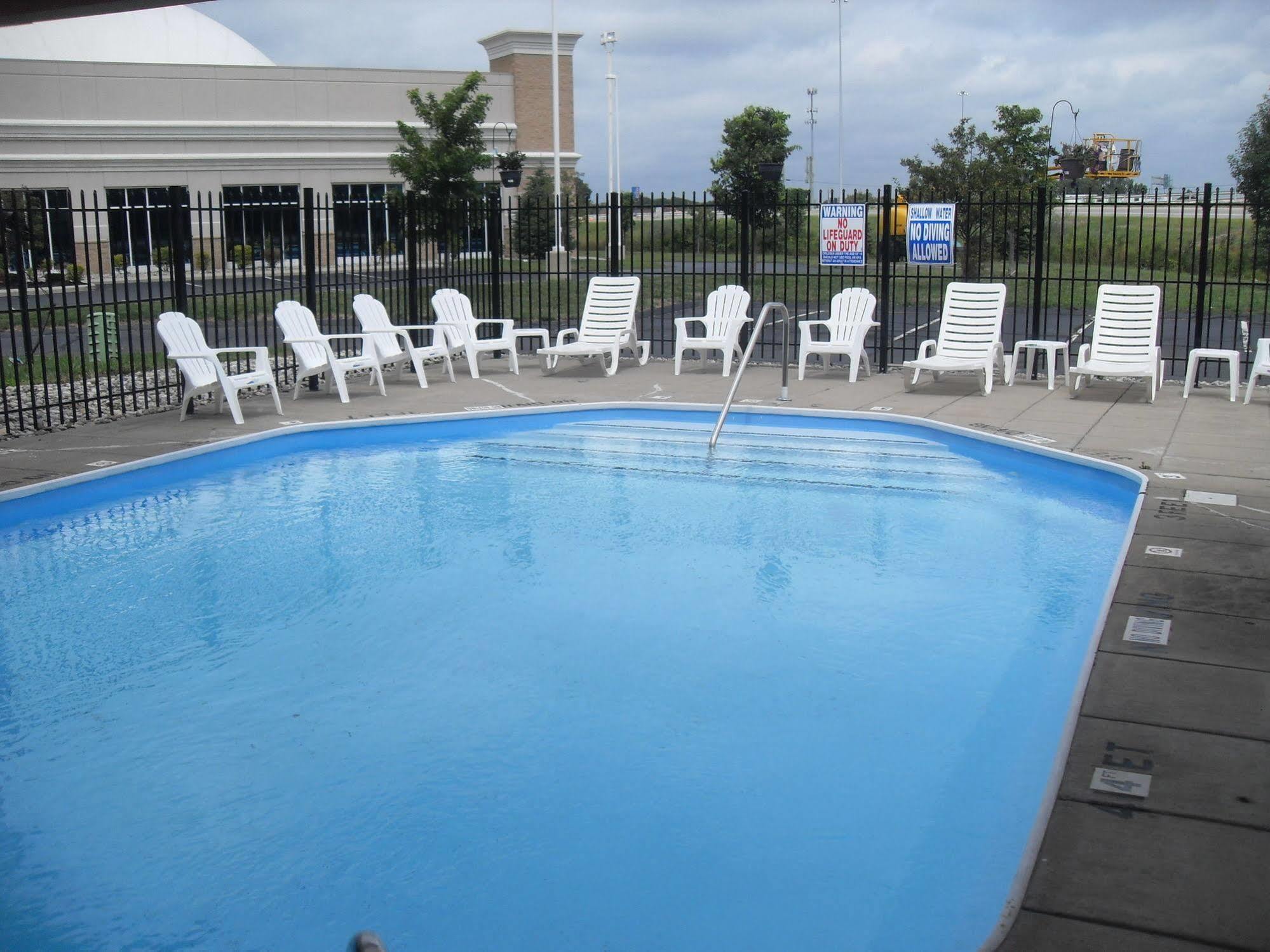 Days Inn By Wyndham Maumee/Toledo Exteriér fotografie